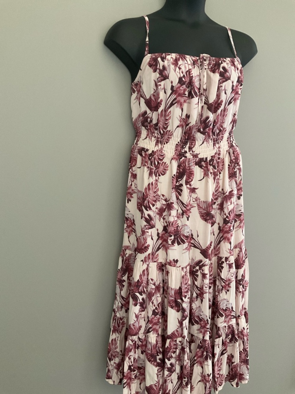 Banana Republic Sleeveless Dress. Size S